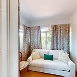 Vila Valentine Lakeside By Bookinggardalake *