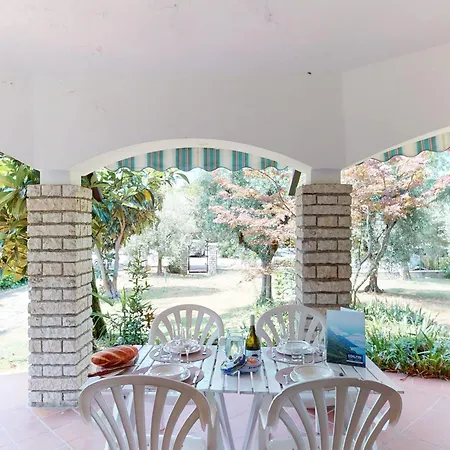 Valentine Lakeside By Bookinggardalake Villa Sirmione