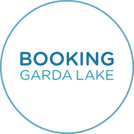 Valentine Lakeside By Bookinggardalake Villa