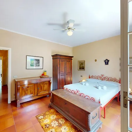 Valentine Lakeside By Bookinggardalake Villa Sirmione