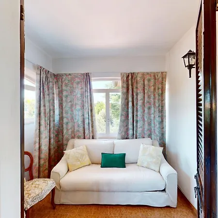 Valentine Lakeside By Bookinggardalake Willa