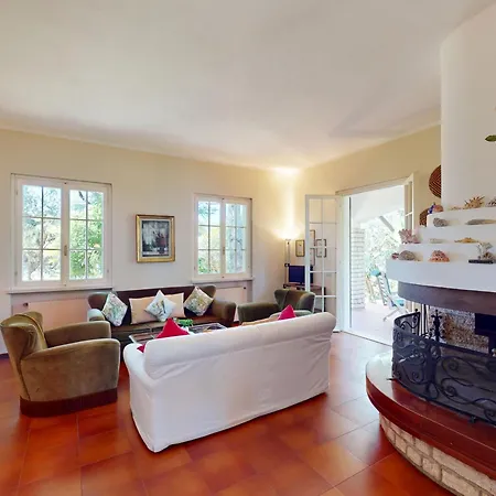 Valentine Lakeside By Bookinggardalake Sirmione